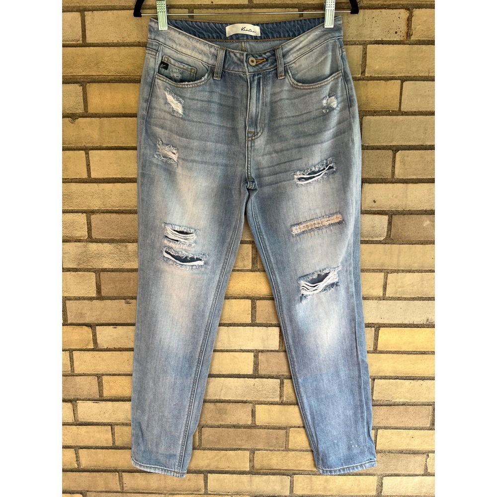 Kancan Light Wash Distressed Skinny Jeans Size 5/26 Woven Patch Detail